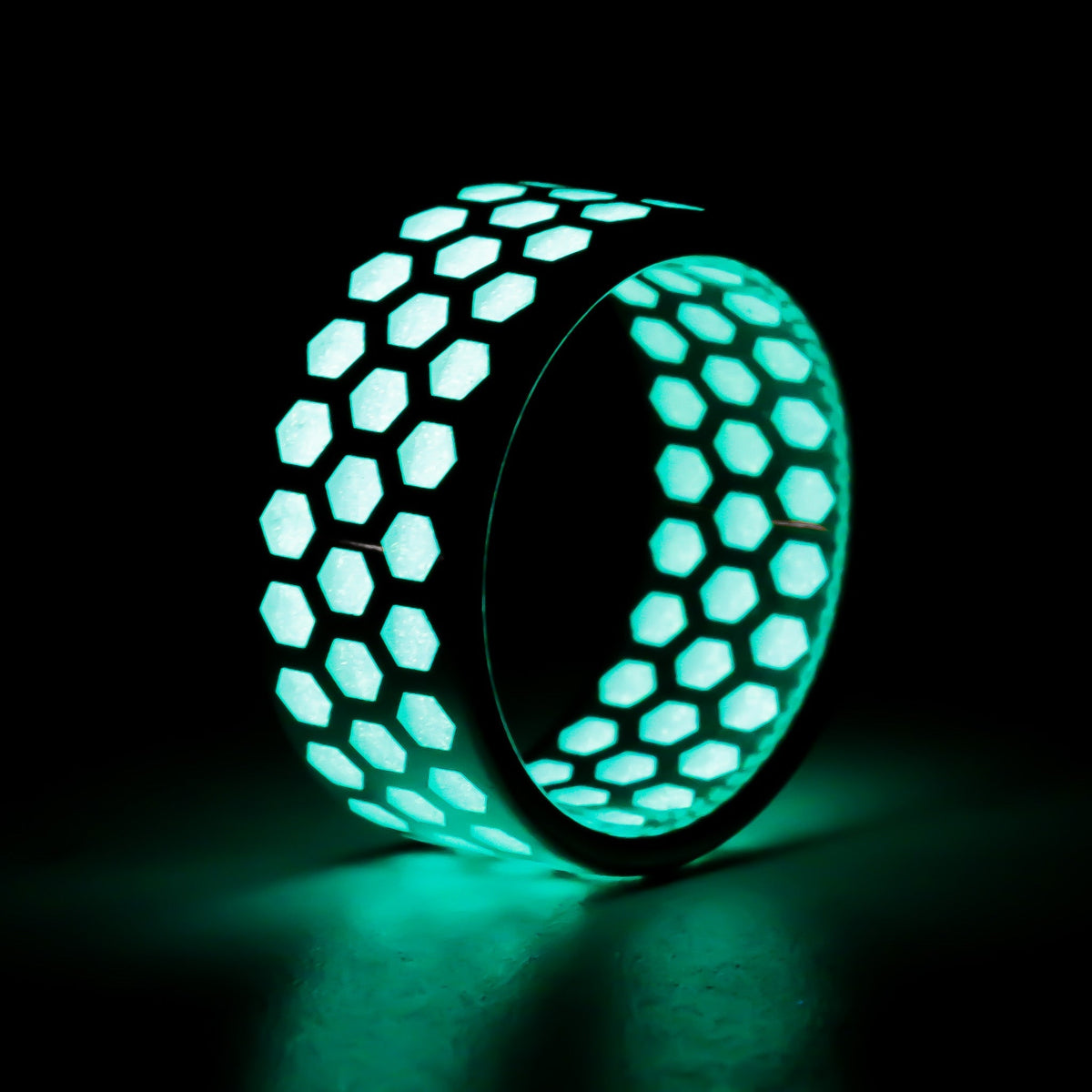 Luminex G-Metal Silver Glow Ring — handcrafted ring detail view 4